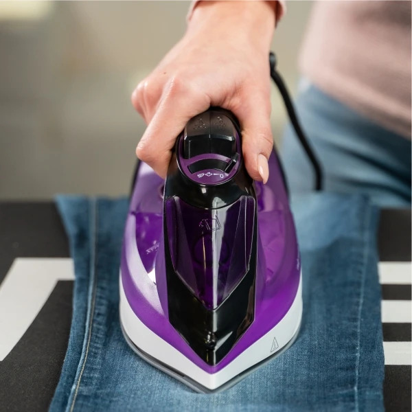 Праска парова ZELMER ZIR1515 Violet