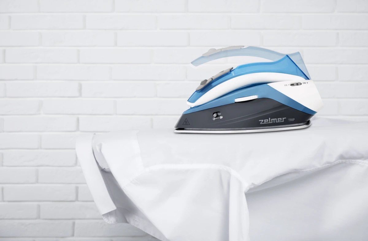 Zelmer ZIR0500 — ФУНКЦИЯ ВЕРТИКАЛЬНОГО ГЛАЖЕНИЯ
