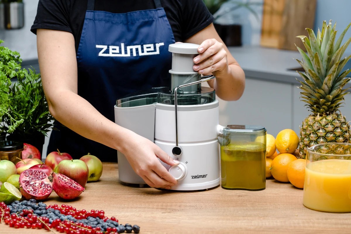 Zelmer ZJE3800 — МОЩНОСТЬ 600 ВТ И ДВЕ СКОРОСТИ РАБОТЫ