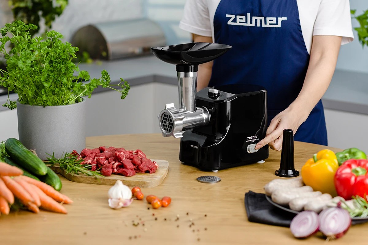 Zelmer ZMM1530B — МАКСИМАЛЬНАЯ МОЩНОСТЬ 1500 ВТ И ПРОИЗВОДИТЕЛЬНОСТЬ 1,8 КГ/МИН